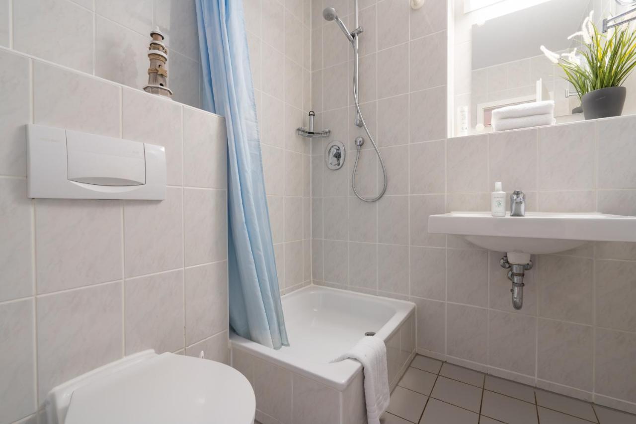 Feriendorf Rugana - Klassik 1-Raum Appartement Mit Terrasse B24 Dranske Luaran gambar